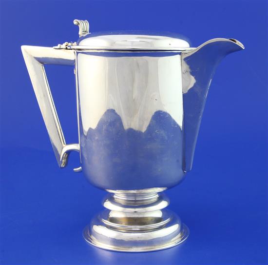 A George V Brittania standard silver ale jug, 29.5 oz.